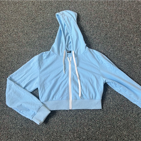 SHEIN Light Pastel Blue & White Zip Up Cropped Hoodie Sweater Lightweight Top S - Picture 3 of 12